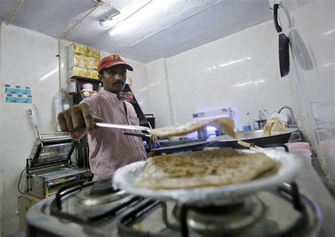Restaurant Run by Indian Convicts Wins Praise for Politeness, Hygiene ...