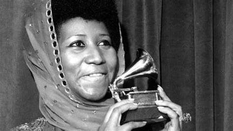 Social media tributes flow for the late, great Aretha Franklin