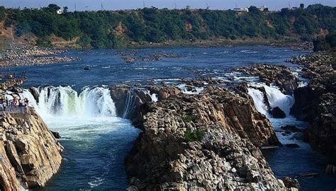 10 Places To Visit In Madhya Pradesh That Will Soothe Your Soul!