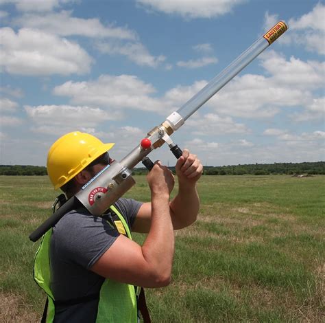 Amazon.com : DTX Tooling Throw Line Launcher – Air-Powered Shoulder Shot Tree Toppler ...