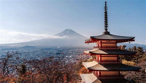28 Places to Visit in February in the World for Valentine’s Trip