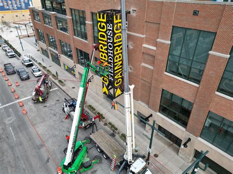 Factory Sign 的图像结果