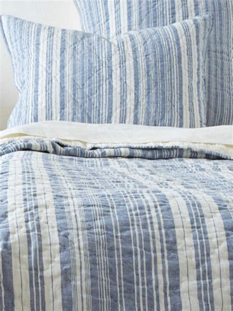 7 PETALS – ALTROVE