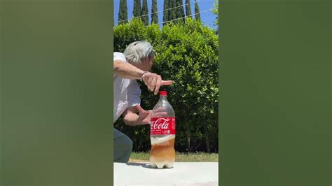 Exploding Coke Bottle 的图像结果