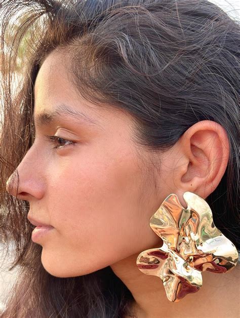 Sun-Kissed Leaf Earring - Statement – SubhagAlankar