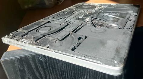 Exploding Chromebook 的图像结果