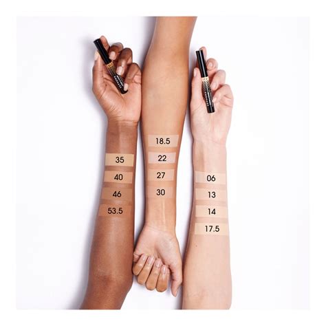 Clear & Cover Corrector • 06 Light Beige