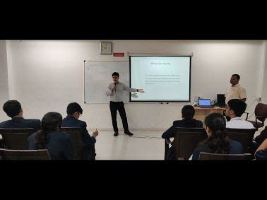 Mr. Jamshed Irani Educates MET Rishikul Students on Cybercrime