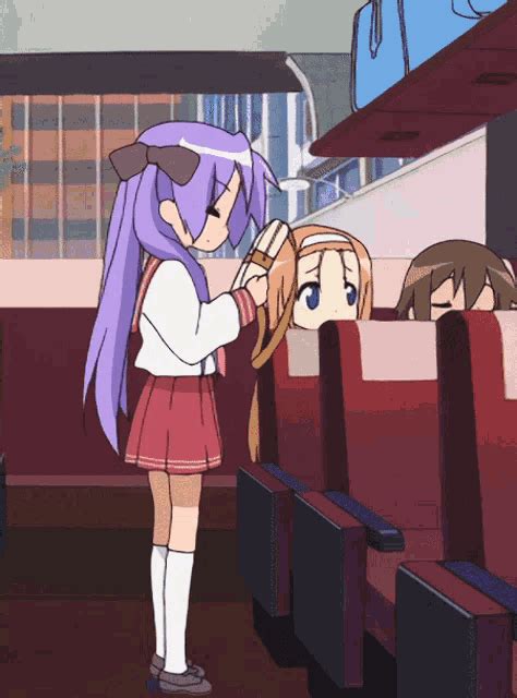 Lucky Star Kagami Hiiragi GIF - Lucky Star Kagami Hiiragi Misao ...