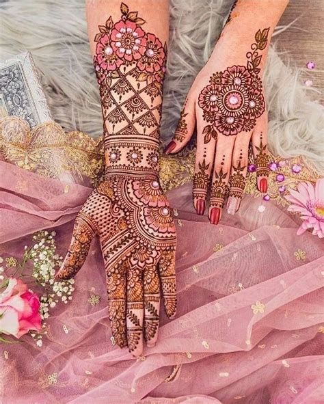 Rajasthani Mehndi Design: Stunning Mehndi Designs for Gangaur