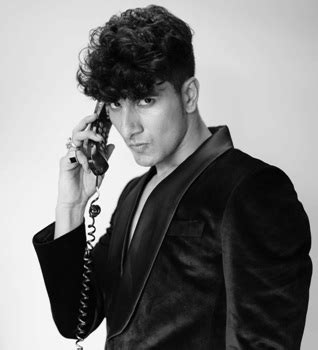 Make Your Event Memorable- Book Celebrity for Wedding, Events