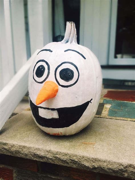 26 Easy Disney Pumpkin Painting Ideas to Create Your Own Happiest Place ...