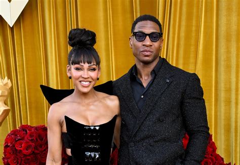 Baewatch Vibes! Meagan Good & Jonathan Majors Turn Heads With Steamy ...