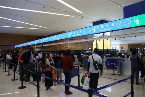 直击｜天府机场出境全流程，无感通关让出入境更便利_手机新浪网