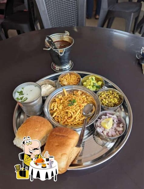 Menu at Saraswat Misal, Veg Snacks Corner, Talere