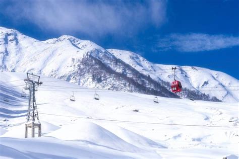 Best of Kashmir with Vaishno Devi and Patnitop