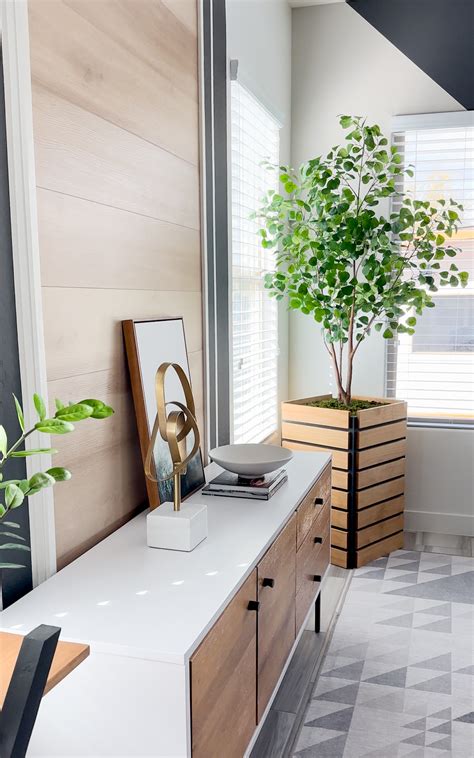 You Can Build This Large Indoor Planter Right Now - Neatly Living