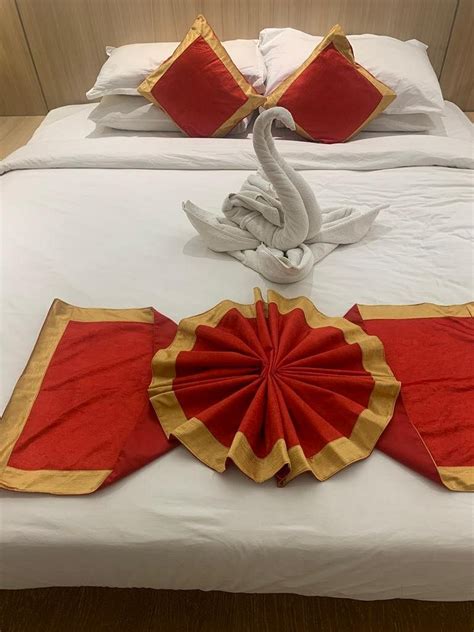 red fox bylemon tree hotel privacy vijayawada reddit