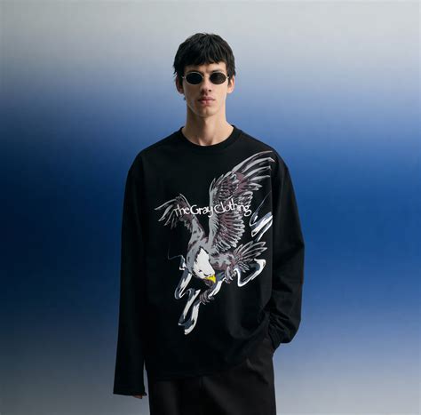 Raptor in Black – The Gray Clothing