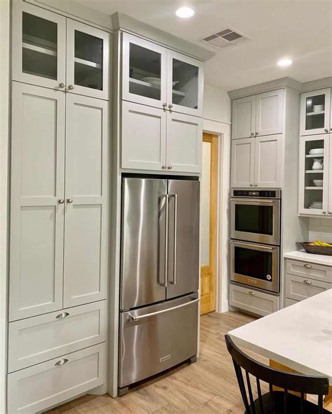 29 Floor to Ceiling Cabinets to Spice Up Your Storage