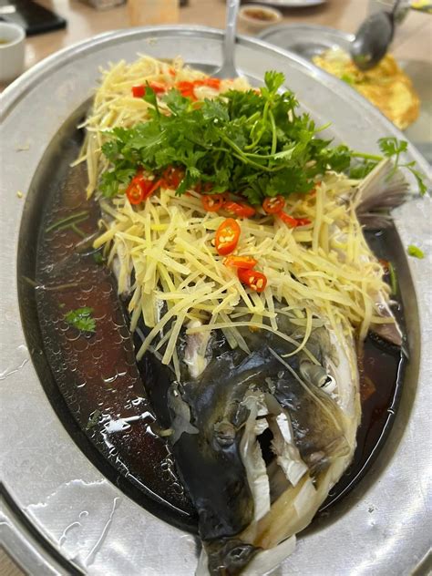 Steamed Fish at Kim Mun Steamed Fish Head | Chiefeater.com
