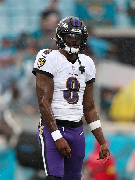 BREAKING: Baltimore Ravens superstar Lamar Jackson donates entire $20 ...