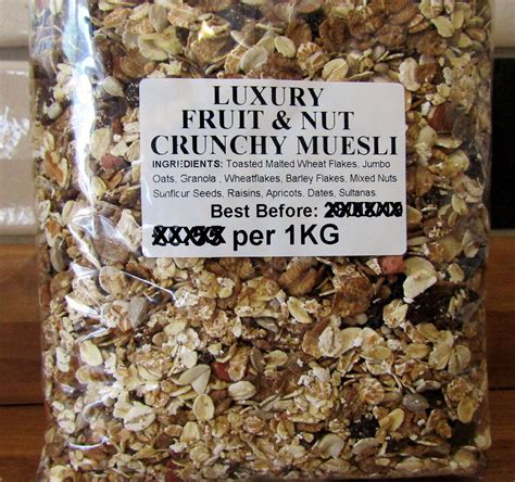 LUXURY FRUIT N NUT CRUNCHY MUESLI