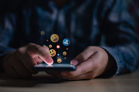 Emojis Teens Use to Text About Drugs - All Pro Dad