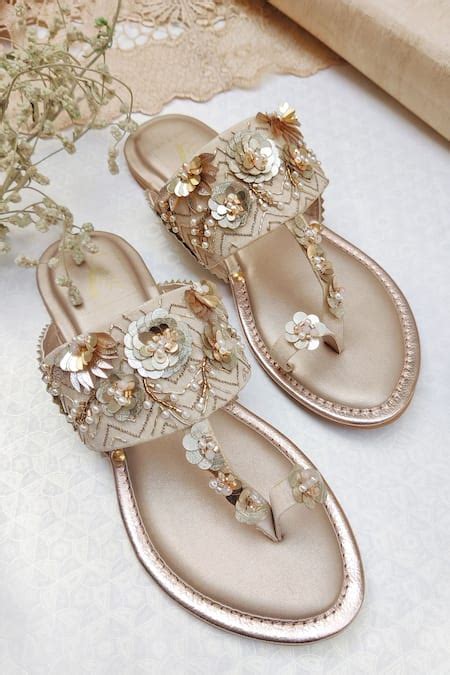 Buy Gold Embroidered Kolhapuri Flats by House of Vian Online at Aza ...