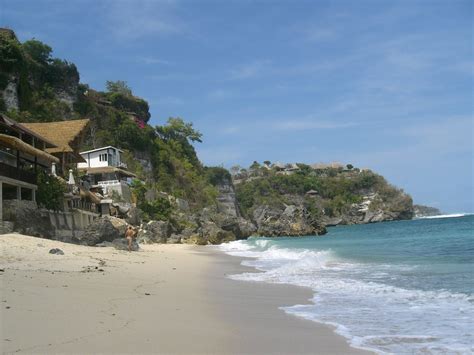 Bingin Beach: A Handy Guide For A Rejuvenating Holiday!