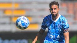 TORTA SA MAKOM I MALINAMA: Raskošna i kremasta, super za svečane ...