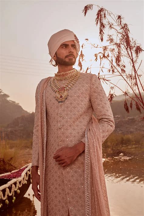 Buy Indian Ethnic Wear Online for Women/Men | Bhasin Brothers