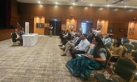 భారత వలస కార్మికుల కోసం యూఏఈ కొత్త బీమా పథకం | UAE launches new ...