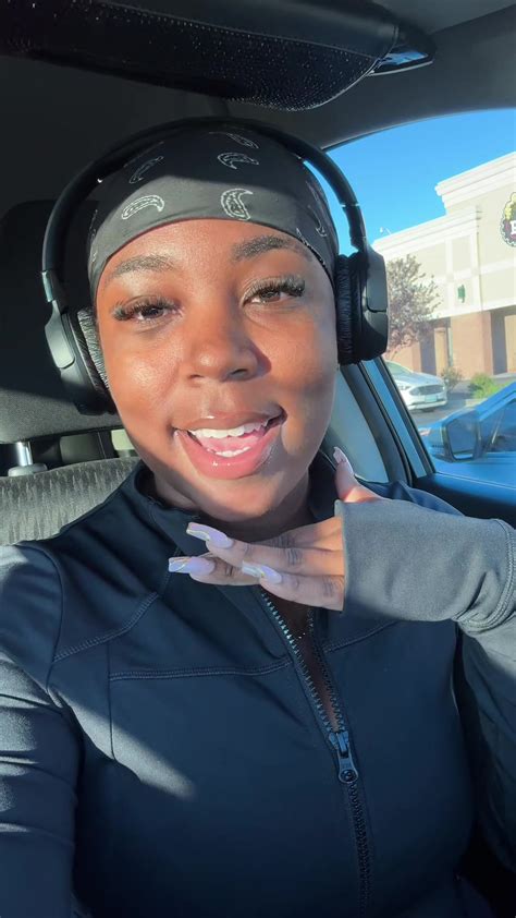 Ebony Joi (@iamebonyjoi) - Urlebird