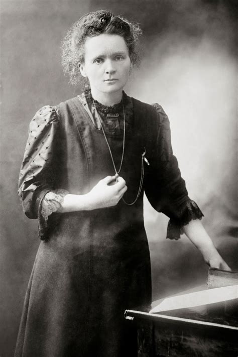 Marie Curie Facts | Who Is Marie Curie | DK Find Out