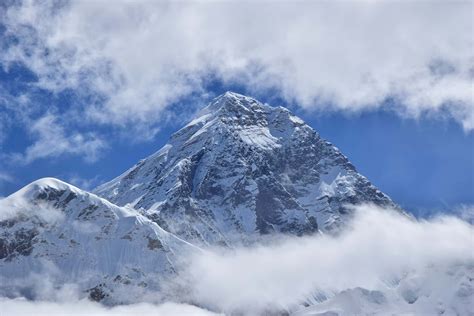 High-Altitude Facts About Mount Everest
