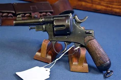 SOLD ITALIAN WW1/WW2 MODELLO 1889 TYPE B “BODEO” OFFICERS REVOLVER …