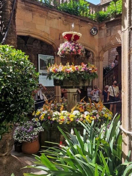 La tradición del 'ou com balla', en imágenes