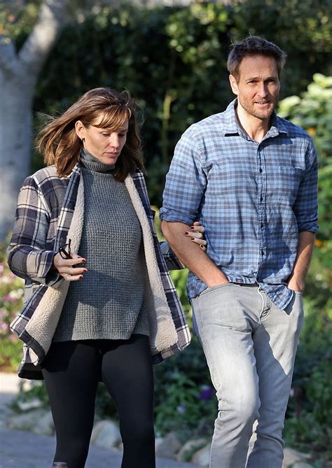 Jennifer Garner and John Miller Have "Hit a Stride as a Couple"