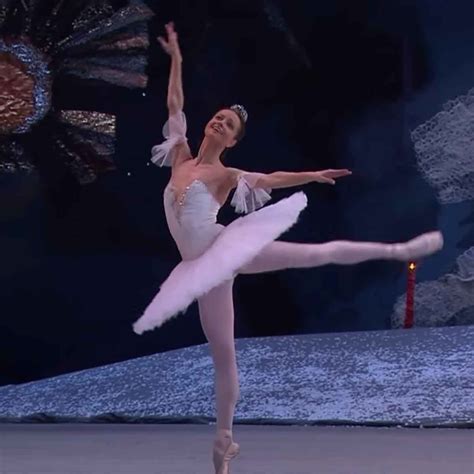 Play the Piano 的图像结果