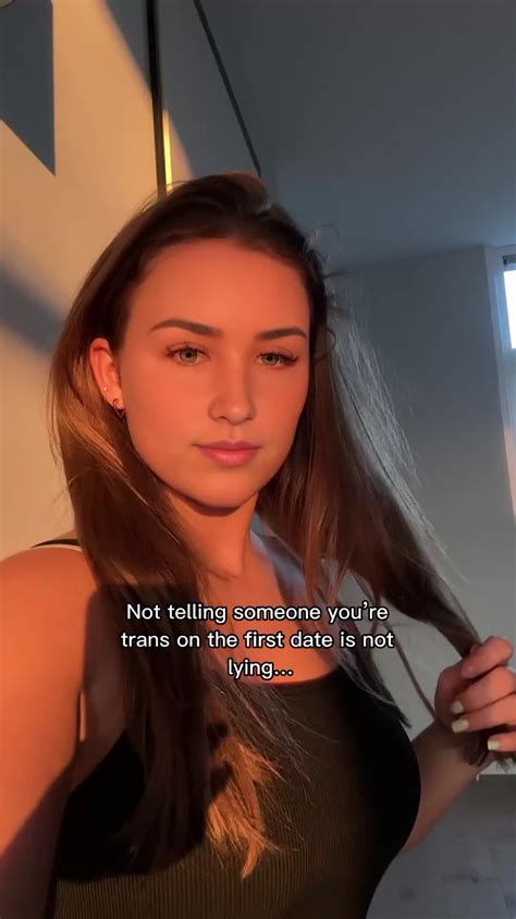 Sophietsxo (@sophietsxo5) - Urlebird