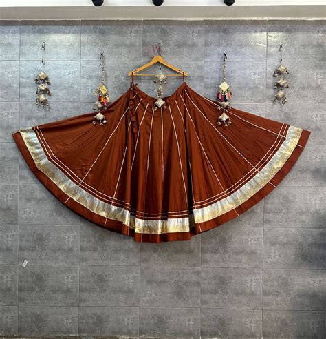 Lumpy Border 7-8 metre flared Chaniya