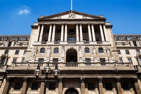 英国英格兰银行促进将在英硅谷银行（SVB UK）出售给汇丰银行_腾讯新闻