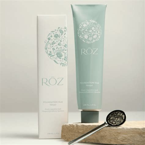 Roz Hair's New Foundation Mask Brought My Frizzy Waves Back to Life