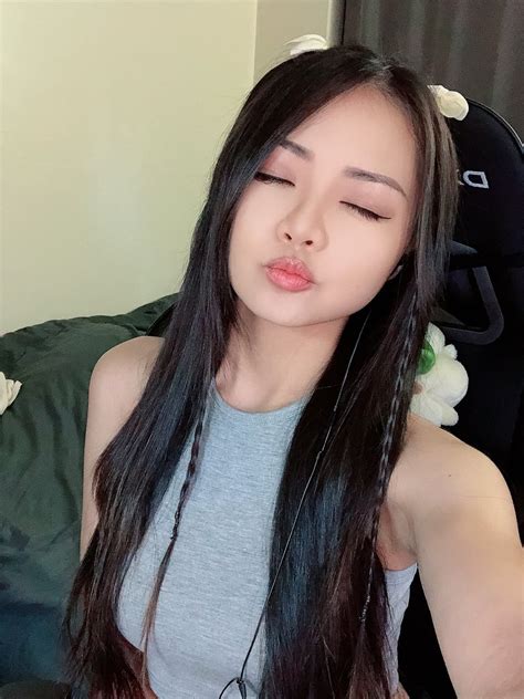tiffdiff ( Elle Lee) : r/twitchasians