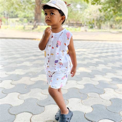 Honcho Baby® I Newborn, Babies & Toddler Muslin Swaddles to Essentials