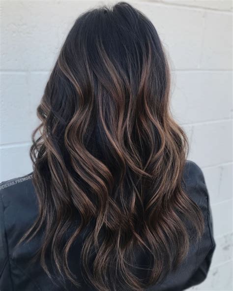 60 Hairstyles Featuring Dark Brown Hair with Highlights | Hair color ...