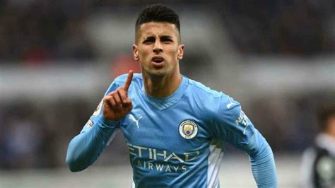 Joao Cancelo set to leave Manchester City amid link with Bayern Munich