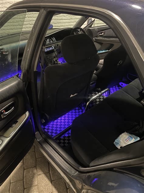 #7 JDM коврики и подсветка ног — Toyota Mark II (100), 2,5 л, 2000 года ...