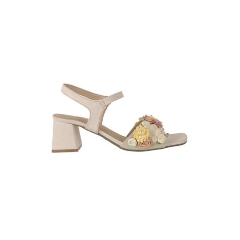 Buy Mochi Women Beige Casual Sandals Online | SKU: 33-1007-20-36 ...